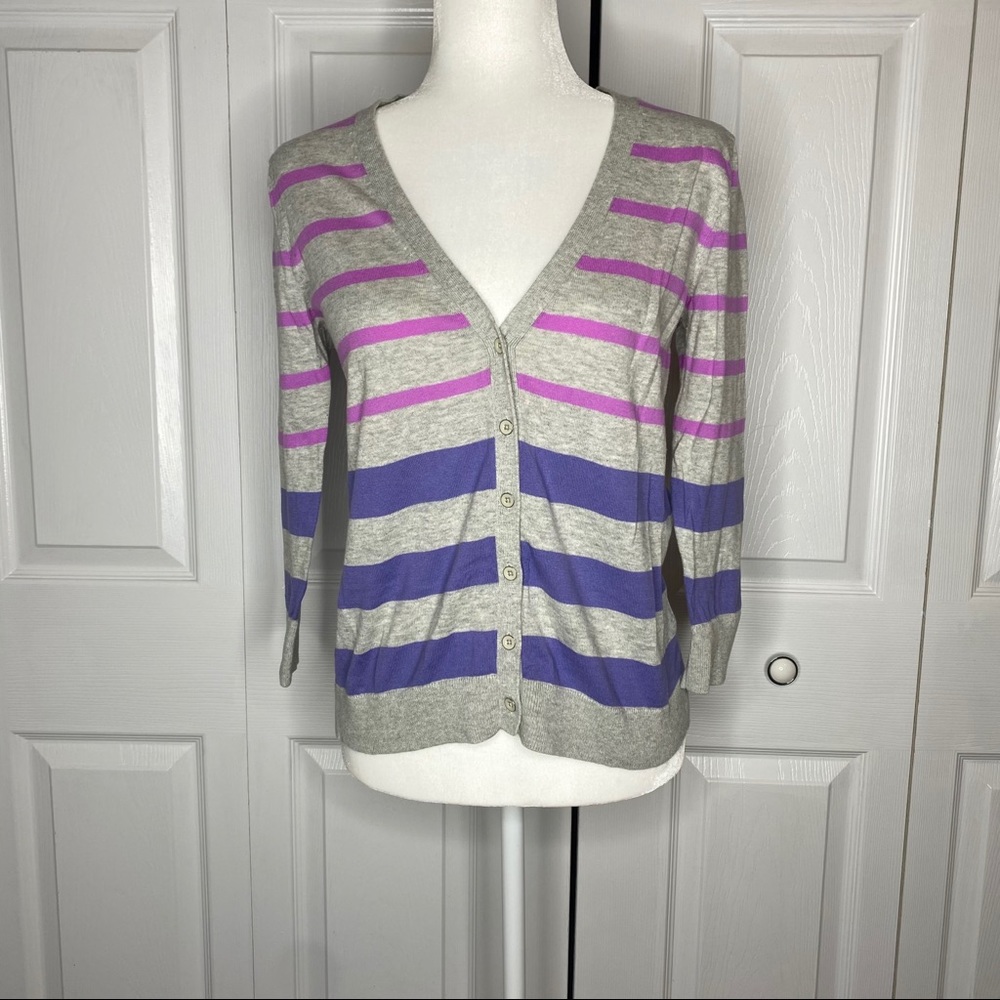 🔥SOLD🔥 Gap Striped Button Down Cardigan Gray Medium